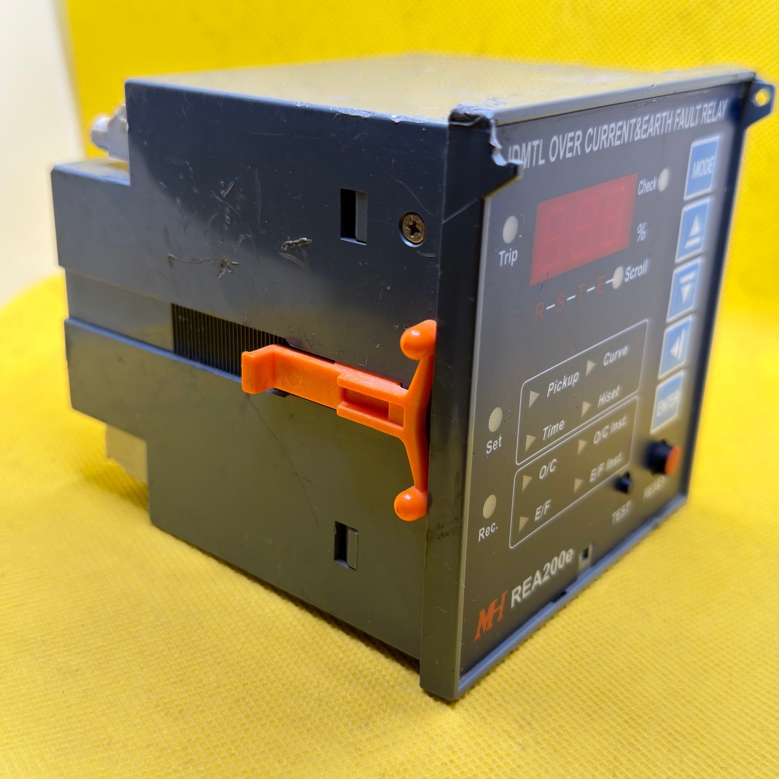 Munhean REA200e IDMTL Overcurrent and Earth Fault Relay