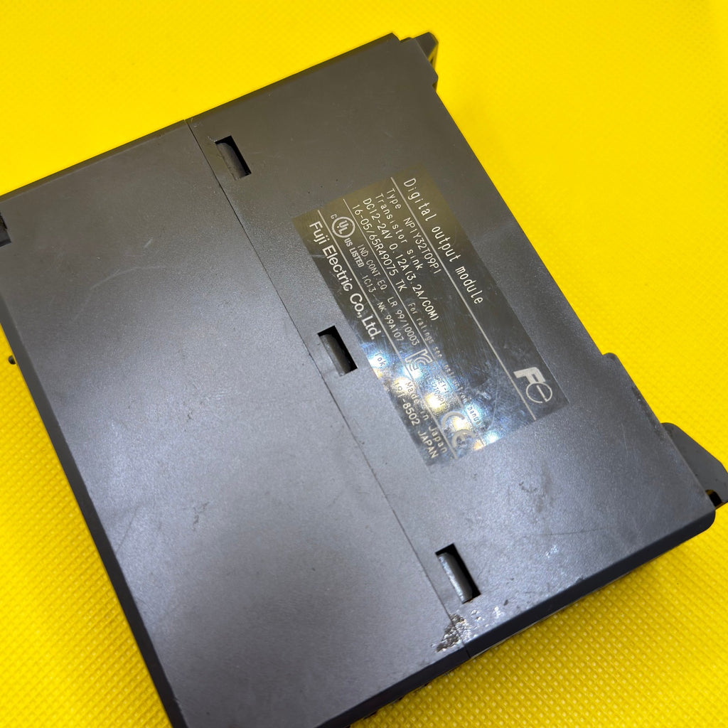 Fuji Electric NP1Y32T09P1 Digital Input Module Lot of 3