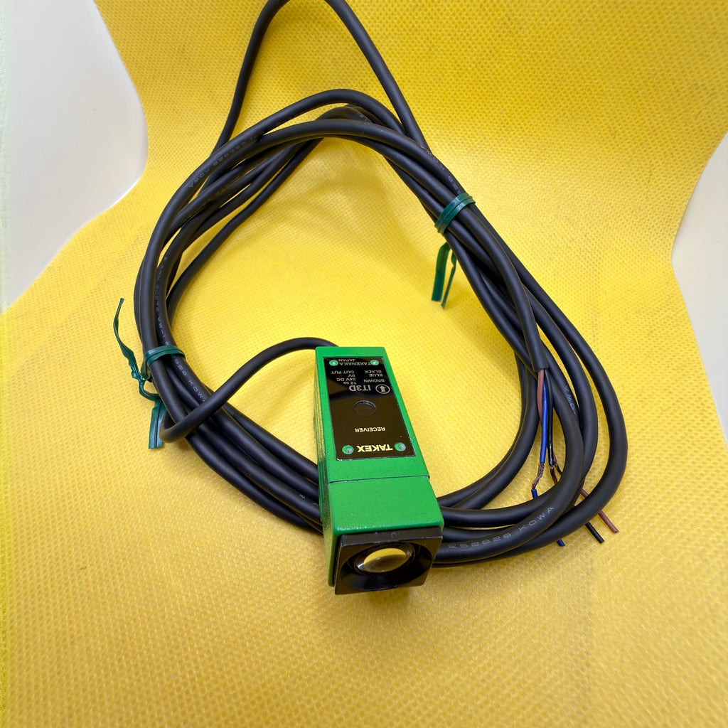 Takex IT3D Photo Electric Switch Sensor FA107M Industrial Unit