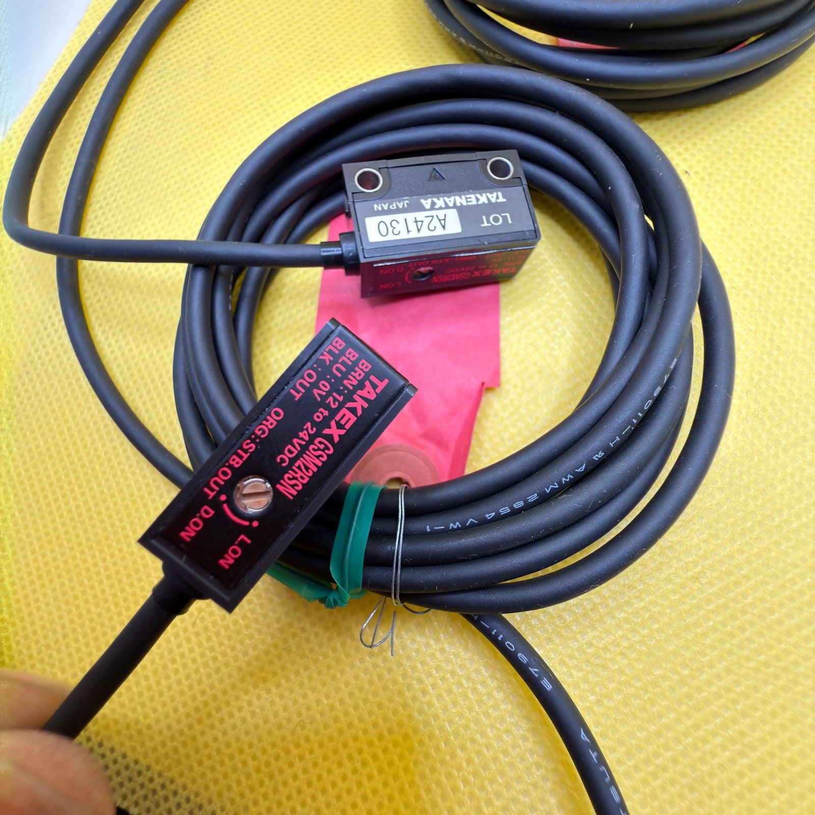 Takex GSM2RXN Industrial Photoelectric Sensor Lot of 2