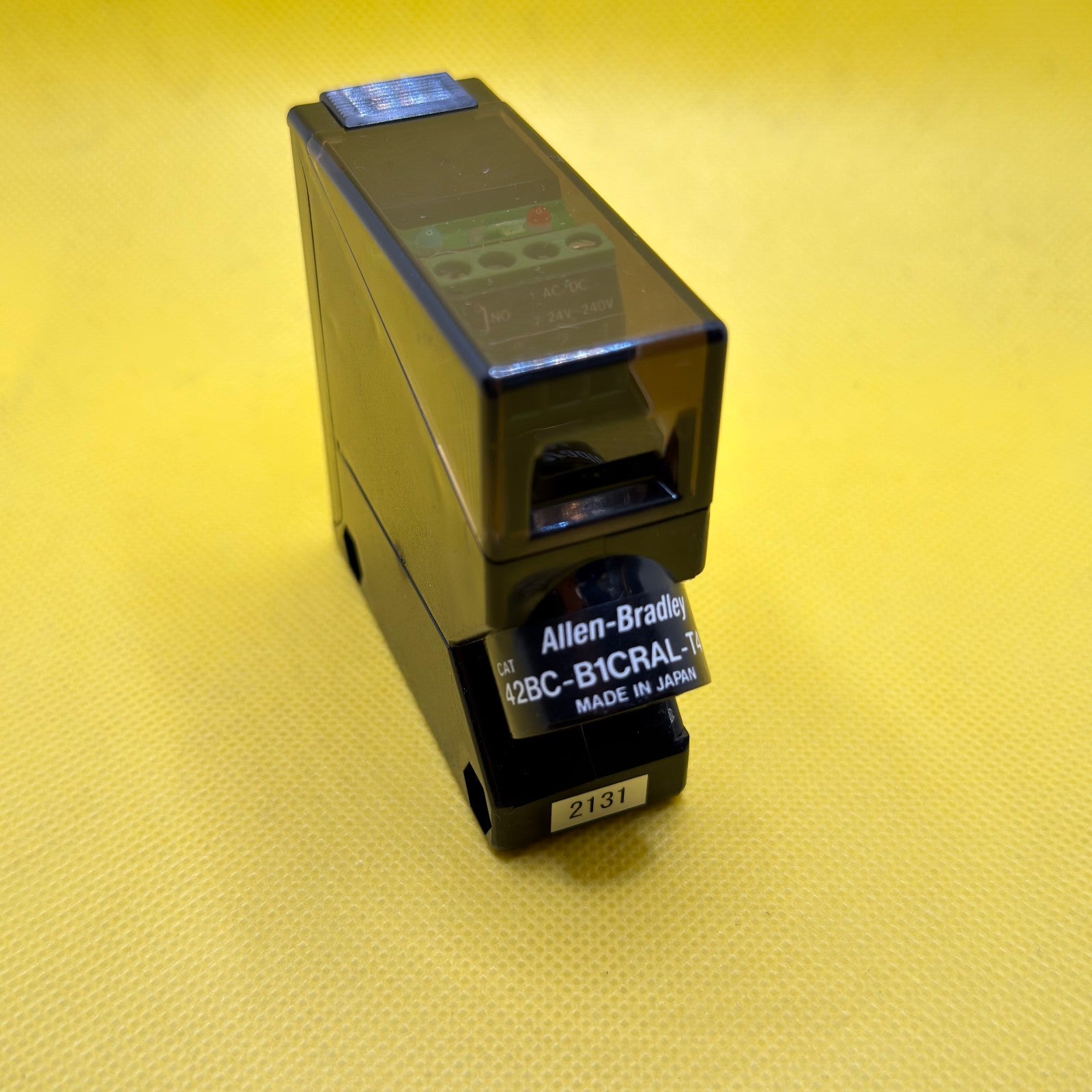 Allen-Bradley 42BC-B1CRAL-T4 Industrial Photoelectric Sensor for Automation Control