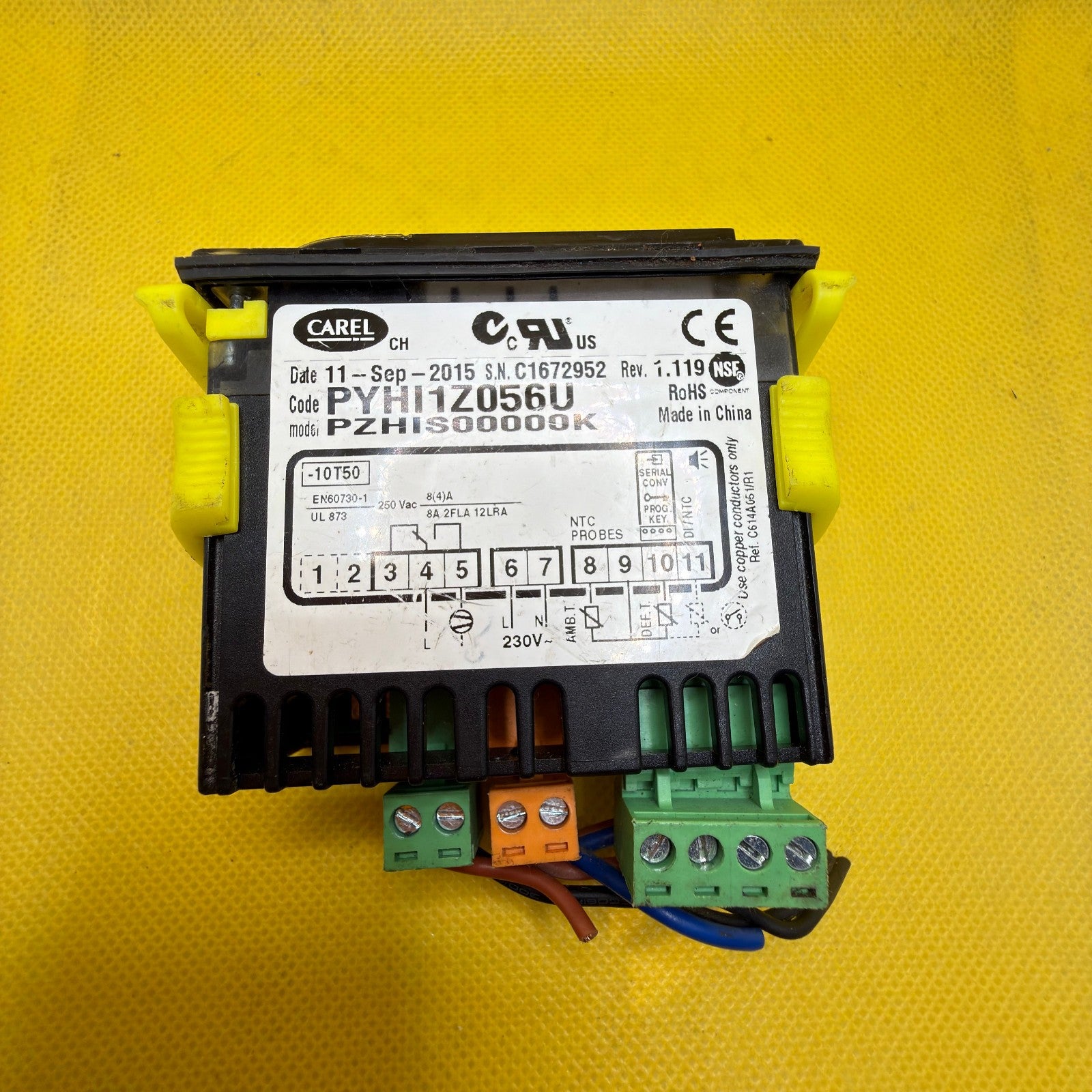 Carel PZHIS00000K Temperature Controller Industrial Lot of 4 Used