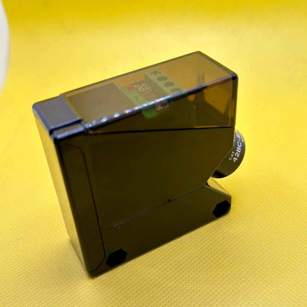 Allen-Bradley 42BC-B1CRAL-T4 Industrial Photoelectric Sensor for Automation Control