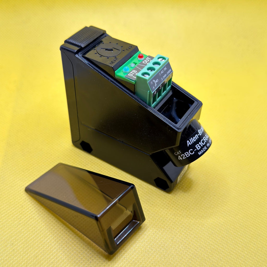 Allen-Bradley 42BC-B1CRAL-T4 Industrial Photoelectric Sensor for Automation Control