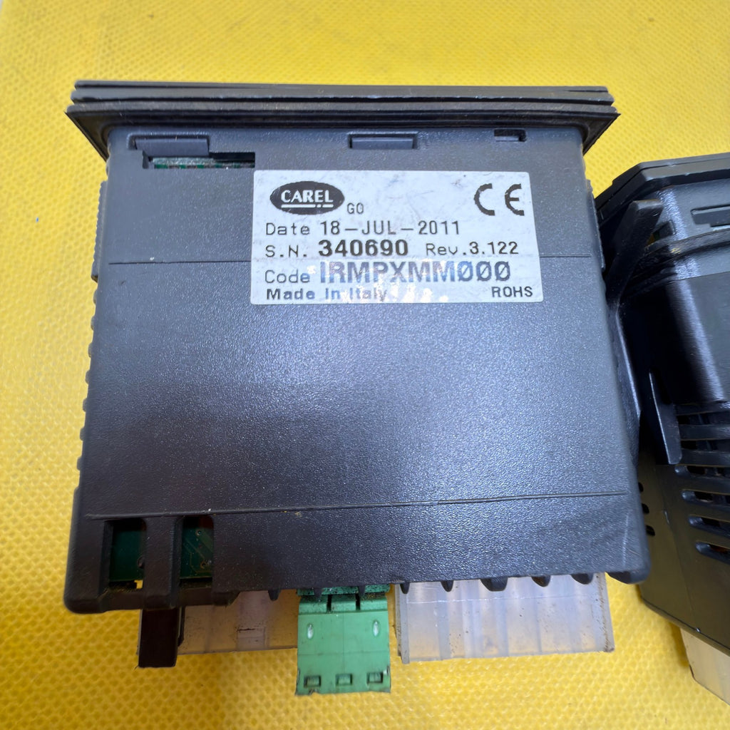 Carel MPX IRMPXMM000 Temperature Controller Lot of 2