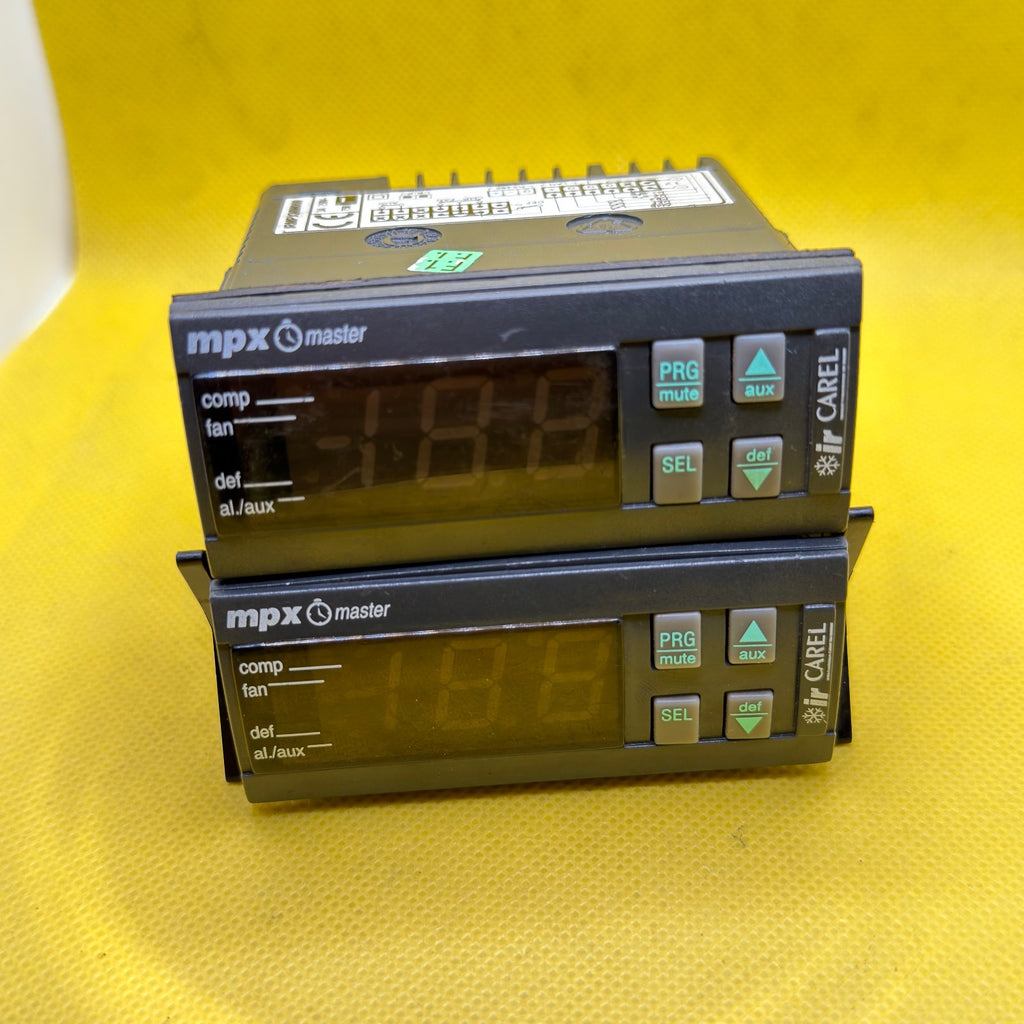 Carel MPX IRMPXMM000 Temperature Controller Lot of 2