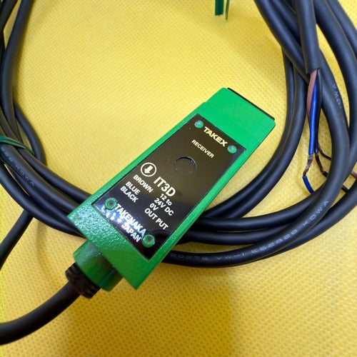 Takex IT3D Photo Electric Switch Sensor FA107M Industrial Unit